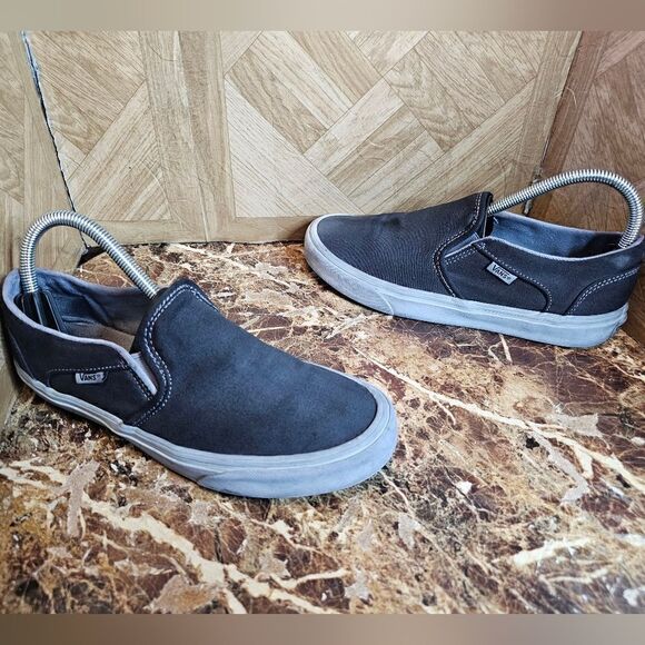 Vans women's Off The Wall skateboard low slip-on gray shoes size 8.   637 - Picture 1 of 11